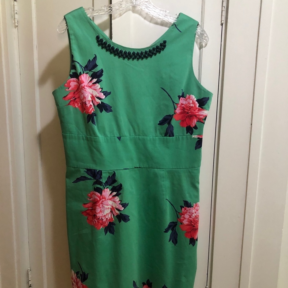 Flowers bold colorful Beautiful sheath rose sleeveless STRECH pinup knee length